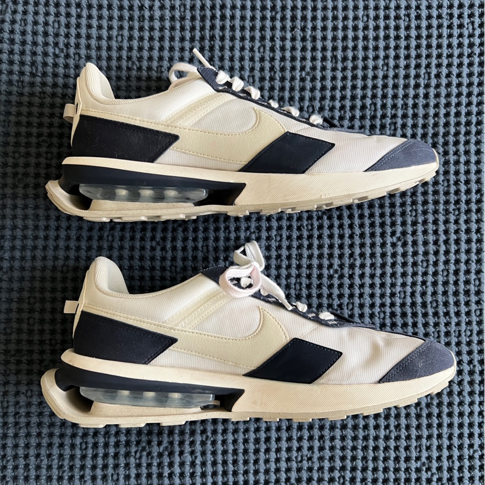2022 Nike air max pre-day obsidian light bone